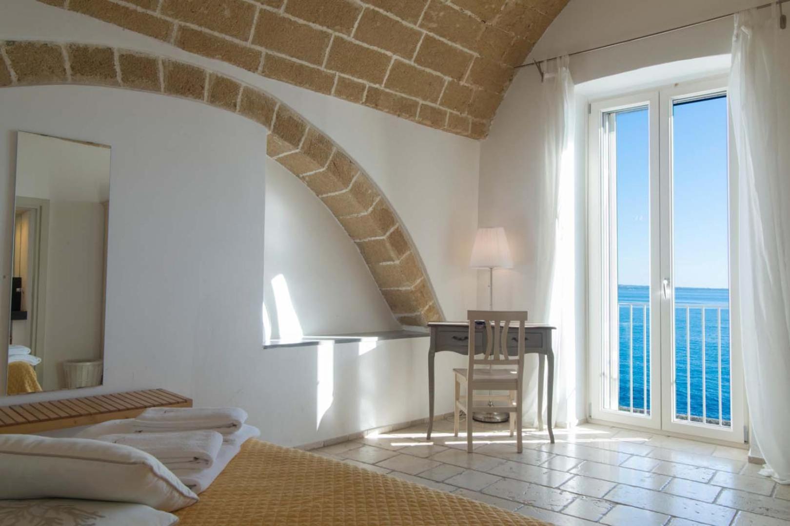 Finestra Sul Mare Couette-café 3*